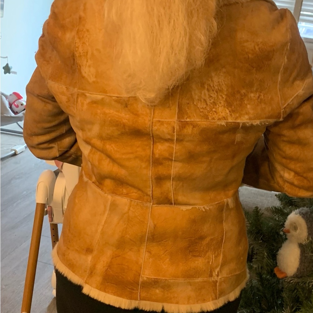 Tan Shearling Women's Jacket - Picture 3 of 13